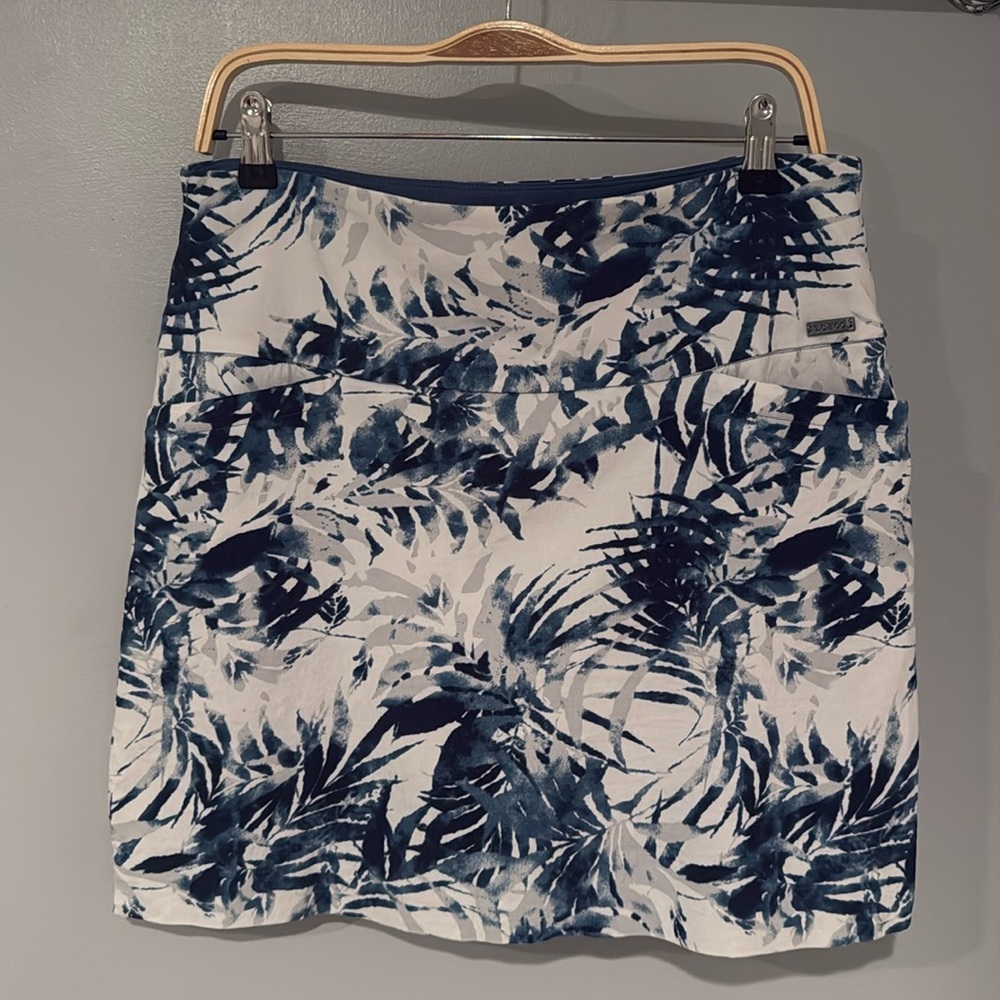 Blue and White Pattern Women’s Skort